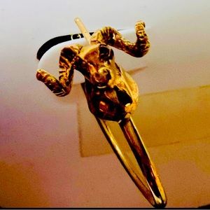 14k Vintage Ram Hoops Earring